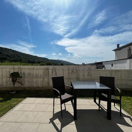 Apartments Petrusic Supetarska Draga Exterior foto
